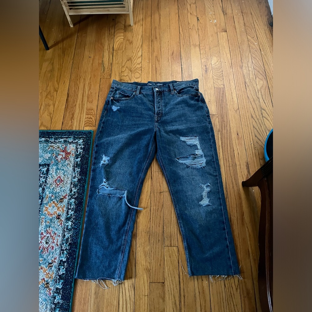 Old navy slouchy straight jeans with rips